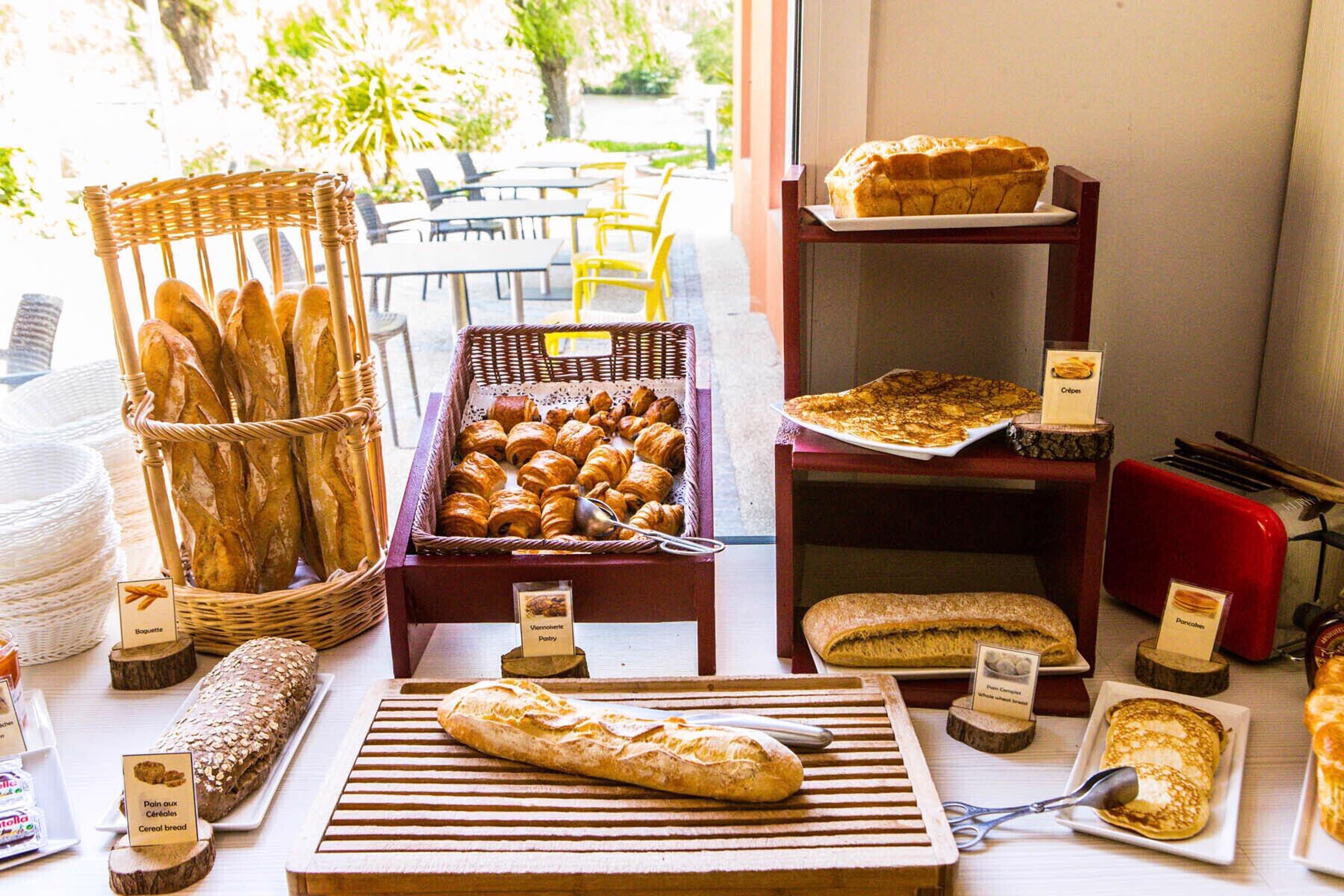 Sowell Hotels Domaine De La Petite Isle L'Isle-sur-la-Sorgue Ngoại thất bức ảnh