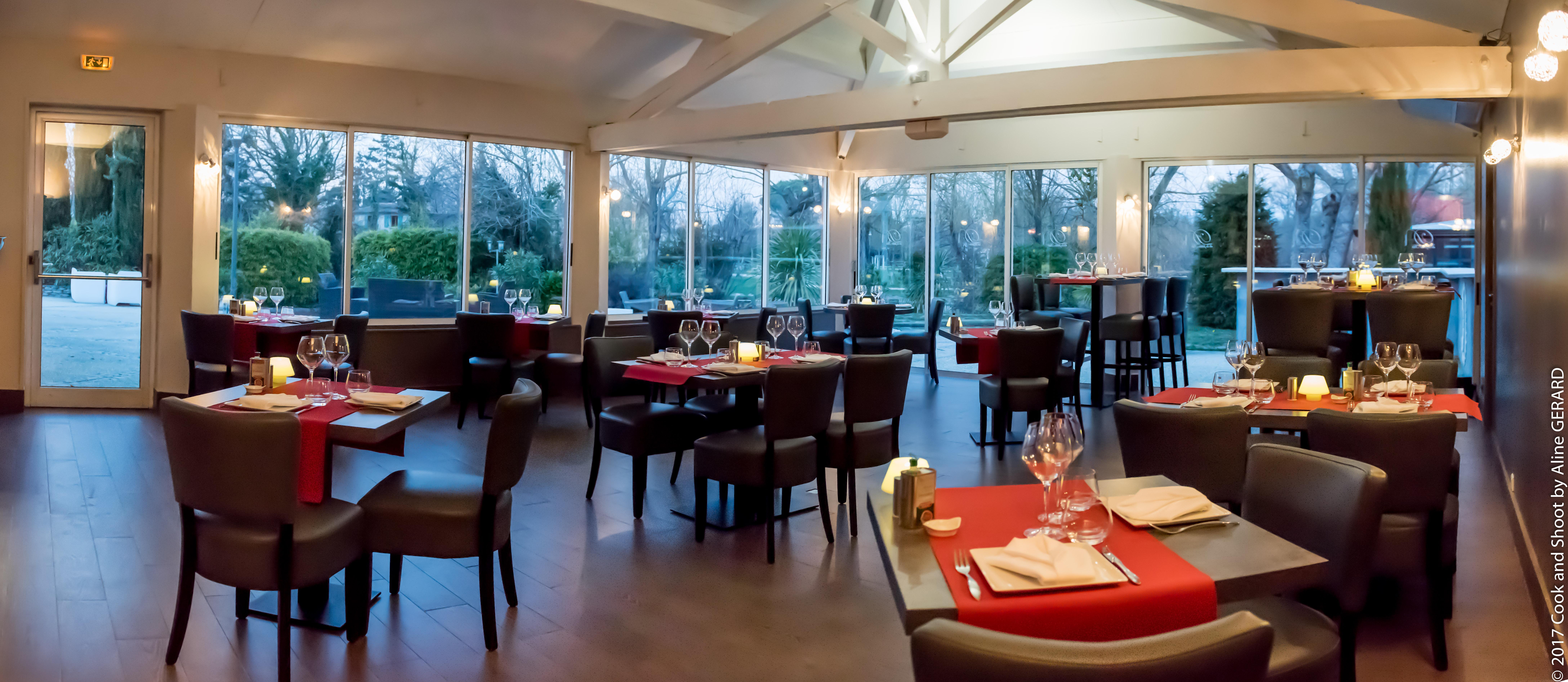 Sowell Hotels Domaine De La Petite Isle L'Isle-sur-la-Sorgue Ngoại thất bức ảnh