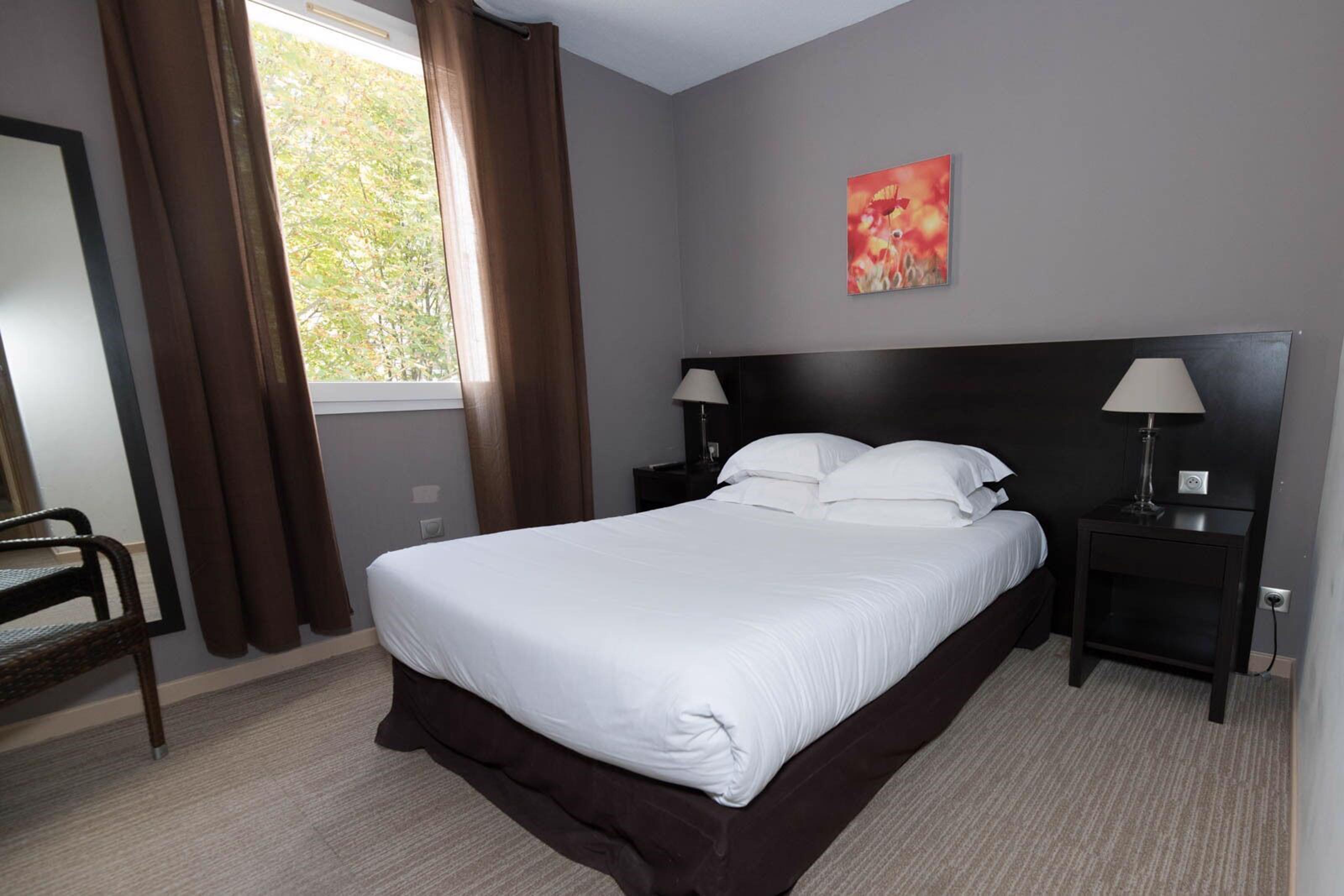 Sowell Hotels Domaine De La Petite Isle L'Isle-sur-la-Sorgue Ngoại thất bức ảnh