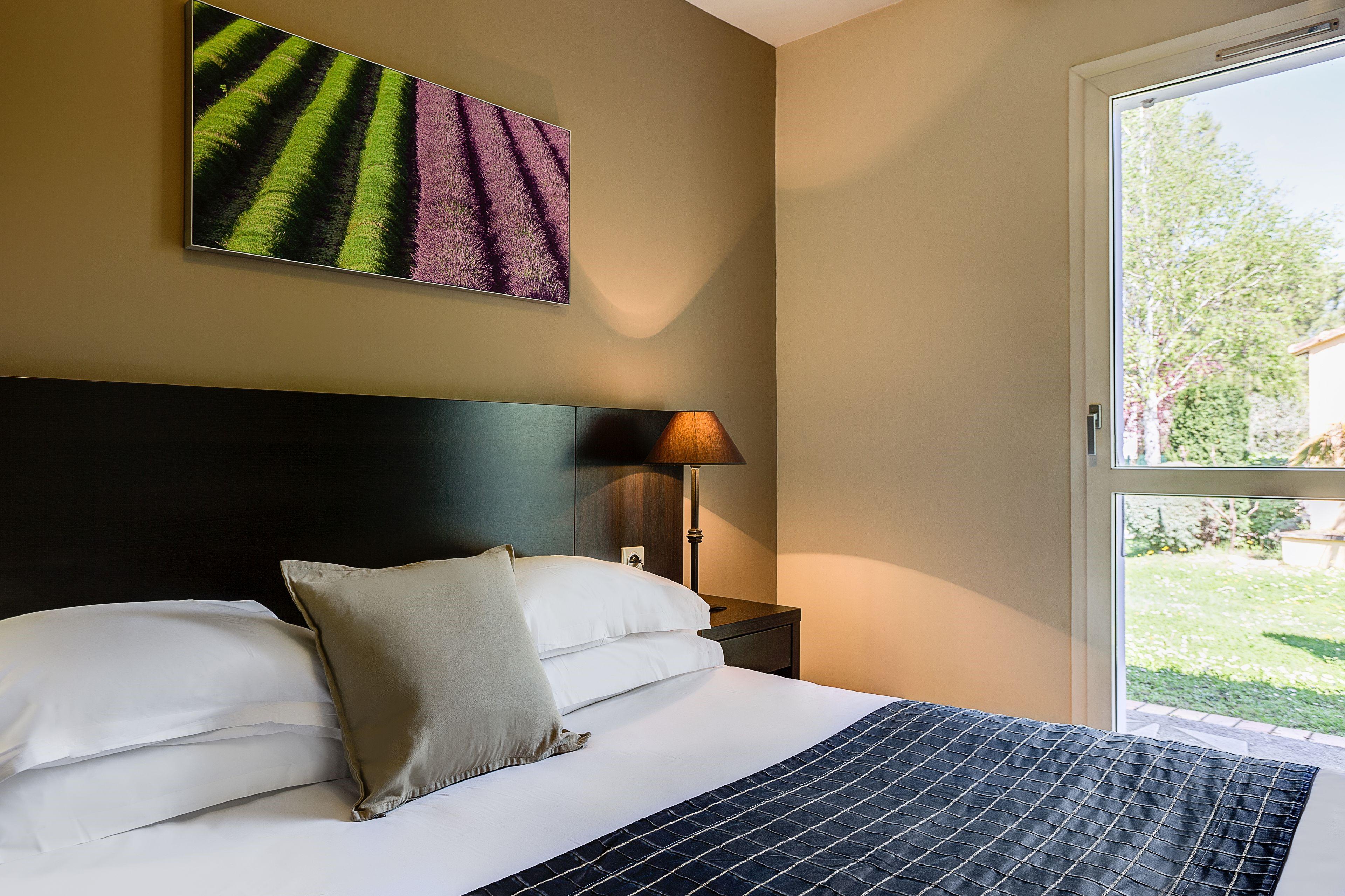 Sowell Hotels Domaine De La Petite Isle L'Isle-sur-la-Sorgue Ngoại thất bức ảnh