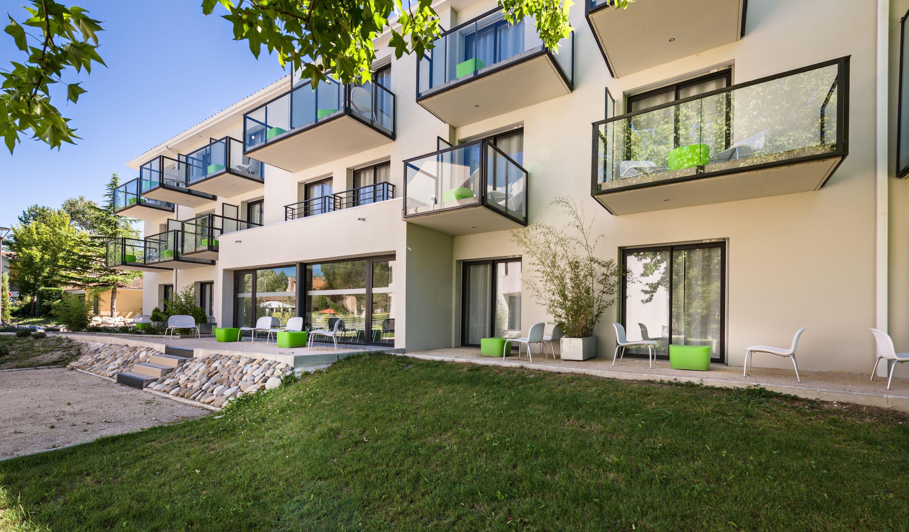 Sowell Hotels Domaine De La Petite Isle L'Isle-sur-la-Sorgue Ngoại thất bức ảnh