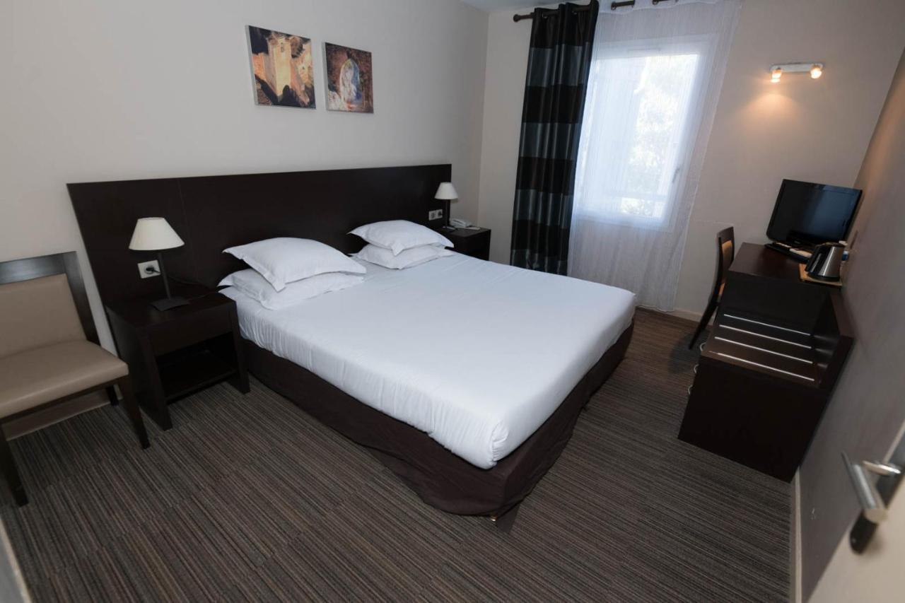 Sowell Hotels Domaine De La Petite Isle L'Isle-sur-la-Sorgue Ngoại thất bức ảnh